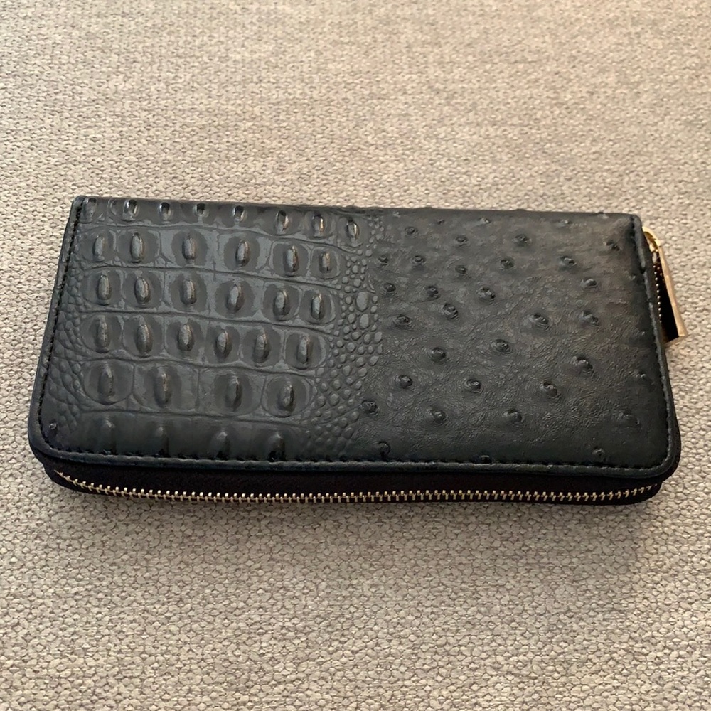 Vegan ostrich alligator zip wallet